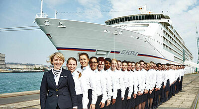 Flotte und Crew von Hapag-Lloyd Cruises erhalten im neuen Insight Guides Cruising & Cruise Ships Bestnoten. Foto: Hapag-Lloyd Cruises